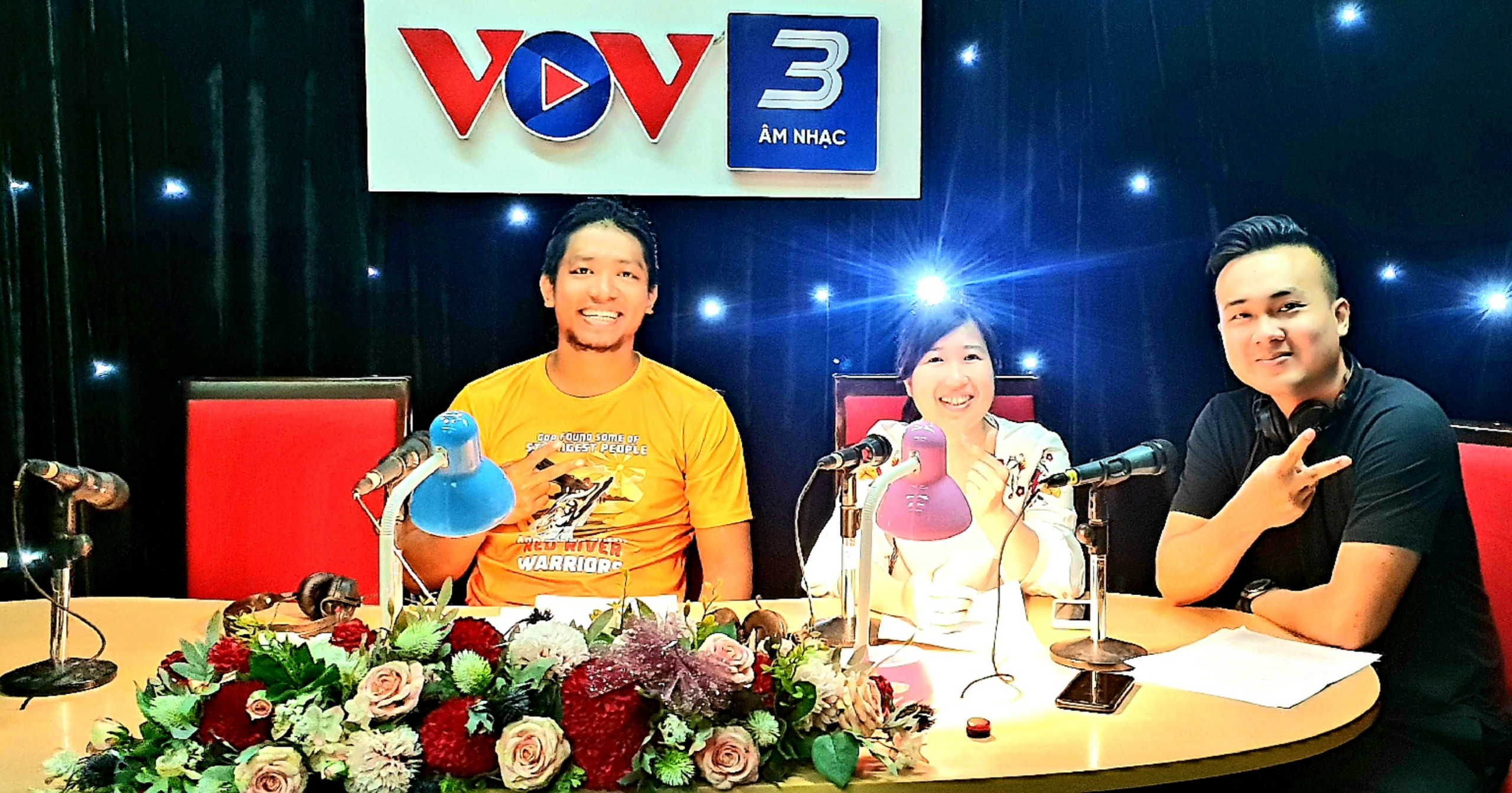 TINH YEU SONG HONG - PHUOT FM