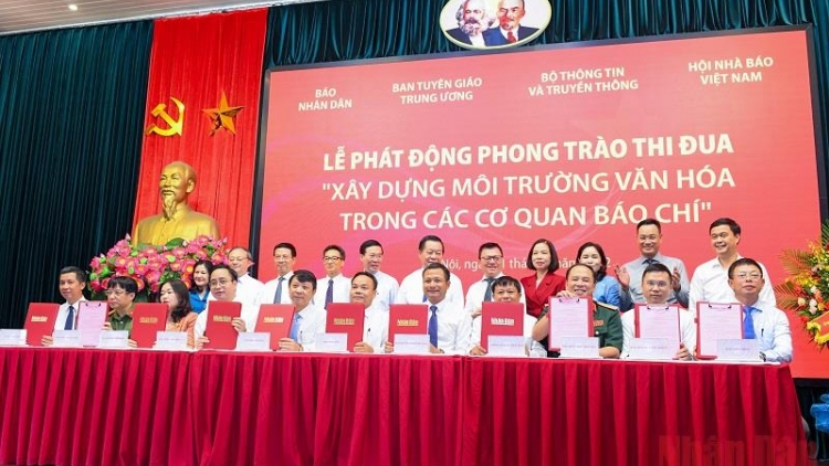 Phát động phong trào thi đua “Xây dựng môi trường văn hóa trong các cơ quan báo chí”