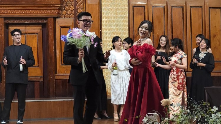 Trò chuyện cùng đạo diễn, nghệ sĩ, nhà tổ chức vở Operetta “Xứ Cười”