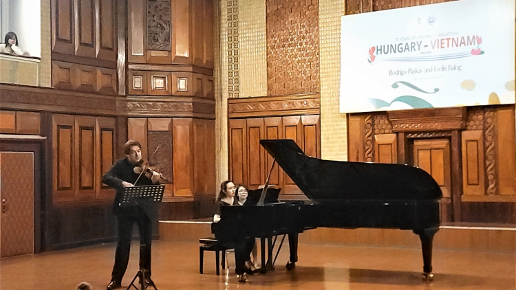 Hòa nhạc kỷ niệm 75 năm thiết lập quan hệ ngoại giao giữa Hungary - Việt Nam