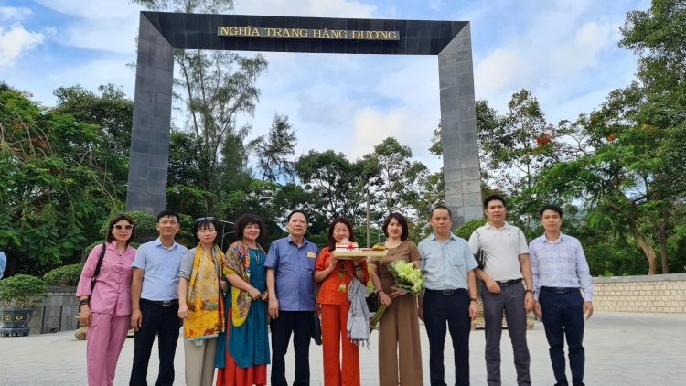 "Lửa thiêng Côn Đảo": Đêm Hàng Dương và khúc tráng ca không khép lại bằng nước mắt