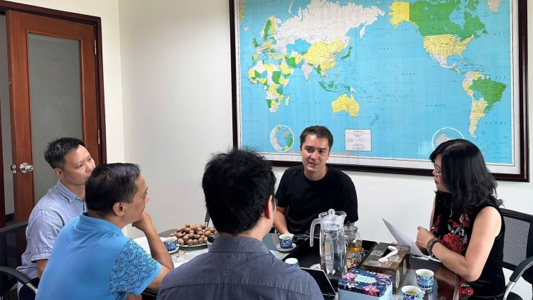 Hành trình tìm về cội nguồn, âm nhạc Việt Nam của đạo diễn phim tài liệu Francois Bibonne