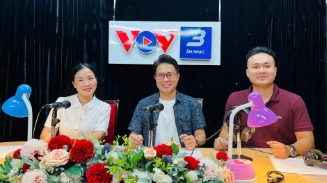 Du lịch yêu nước với MC Lê Anh