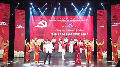 Ấn tượng, tự hào chương trình Chính luận Nghệ thuật “Dưới lá cờ Đảng quang vinh”