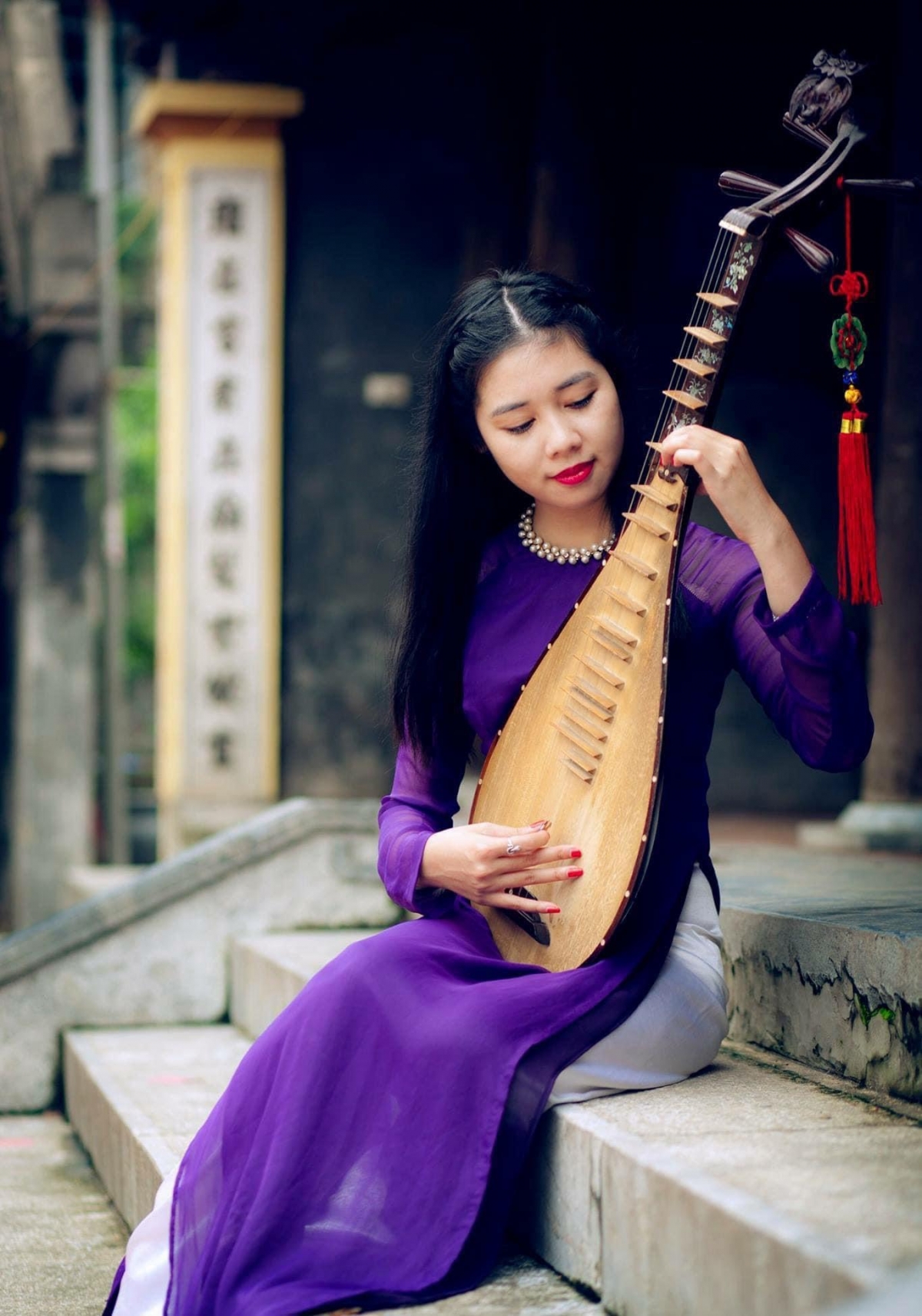 Nghệ sĩ trẻ Như Mai (nghệ sĩ biểu diễn đàn Tỳ Bà, đàn Tranh)