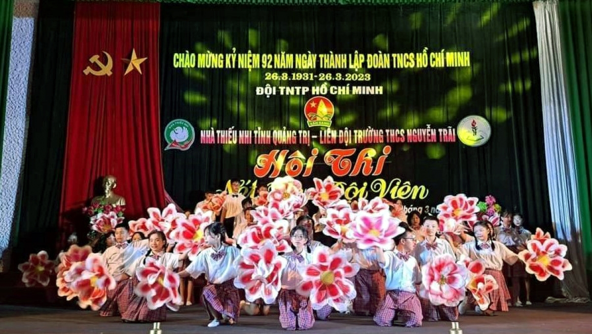 Các bạn thiếu nhi tỉnh Quảng trị biểu diễn tại Hội thi "Nét đẹp đội viên"