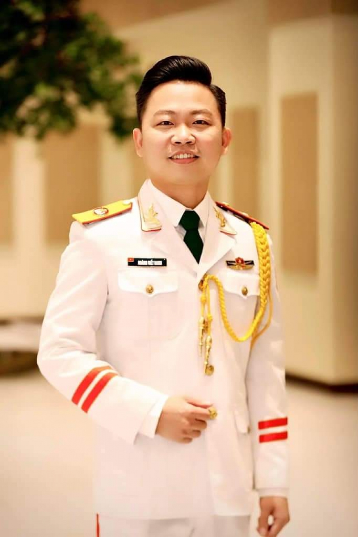 Ca sĩ Hoàng Viết Danh - người thể hiện ca khúc Chiều Hàng Dương