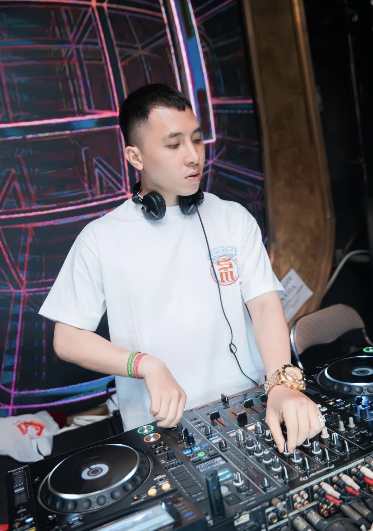 Dj Trần Tuấn Khang - Nghệ danh KCV In Da House 