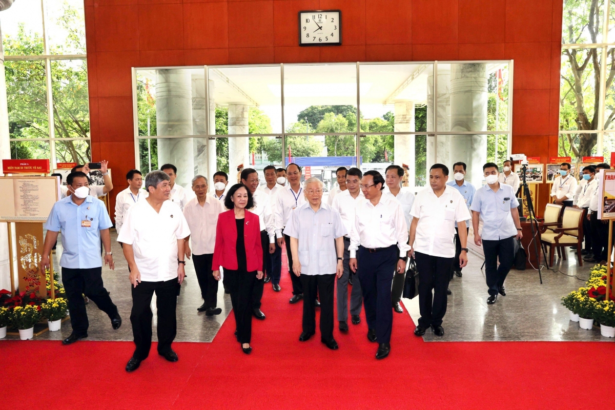 Lực lượng Cảnh vệ bảo vệ Tổng Bí Thư Nguyễn Phú Trọng làm việc tại Thành phố HCM tháng 9/2022