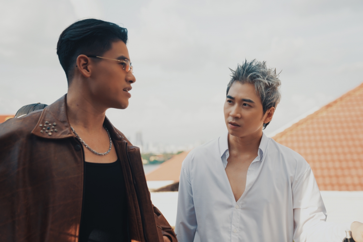Sự xuất hiện của GDUCKY trong vai một rapper nổi tiếng nhưng đã đánh mất “bạn đời" của mình.