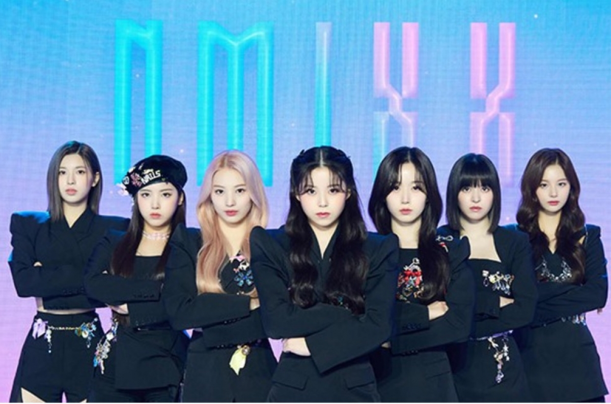 Nhóm NMIXX cũng từng lập kỷ lục mới về doanh số với album đầu tay AD MARE” trong năm 2022