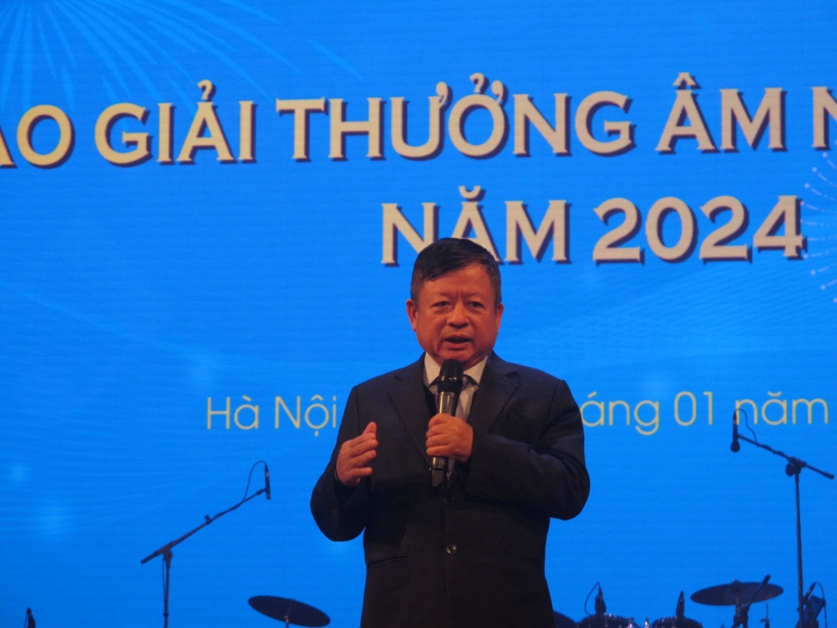PGS.TS Đỗ Hồng Quân, Chủ tịch Liên hiệp các Hội Văn học nghệ thuật Việt Nam, Chủ tịch Hội đồng nghệ thuật Hội Nhạc sĩ Việt Nam phát biểu.
