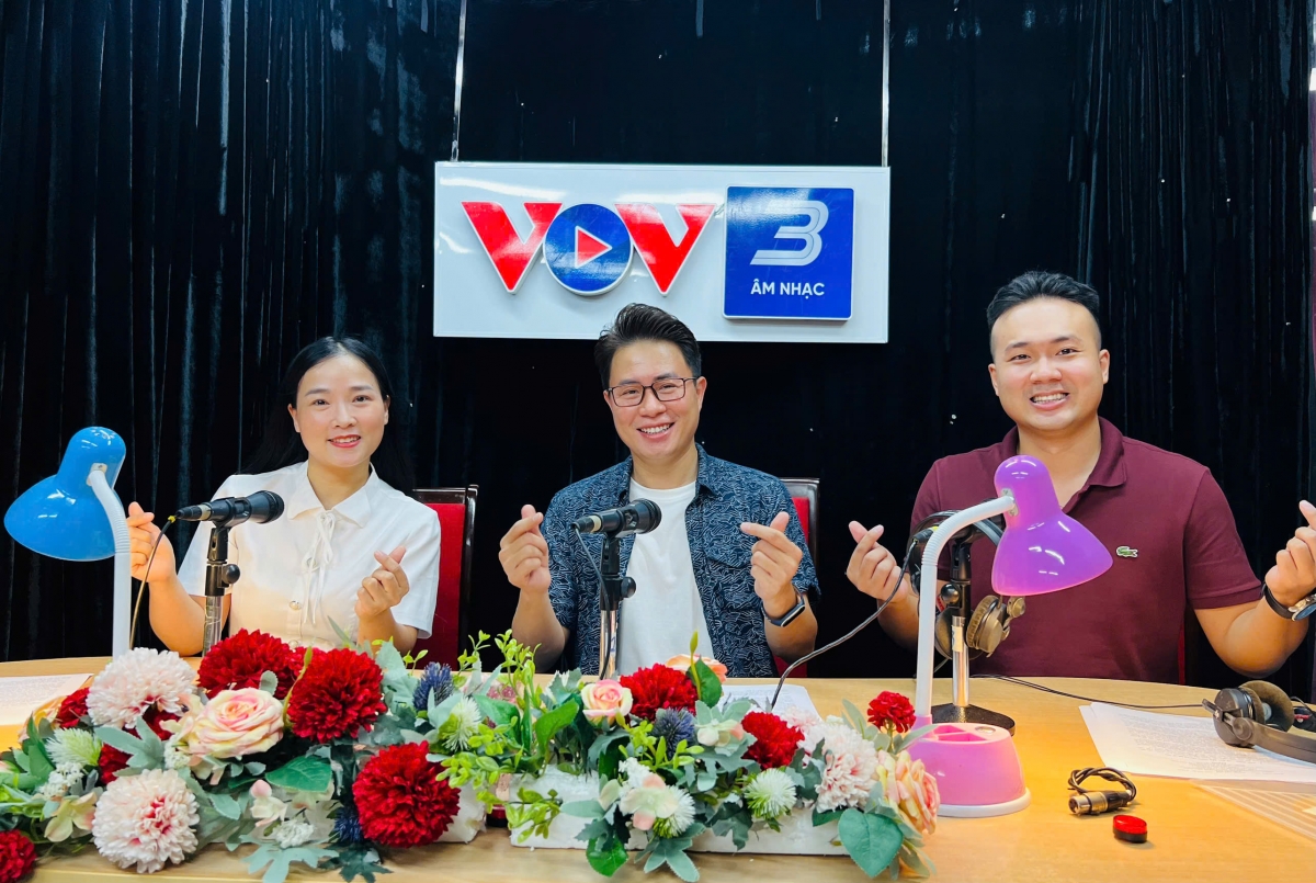 Du lịch yêu nước với MC Lê Anh