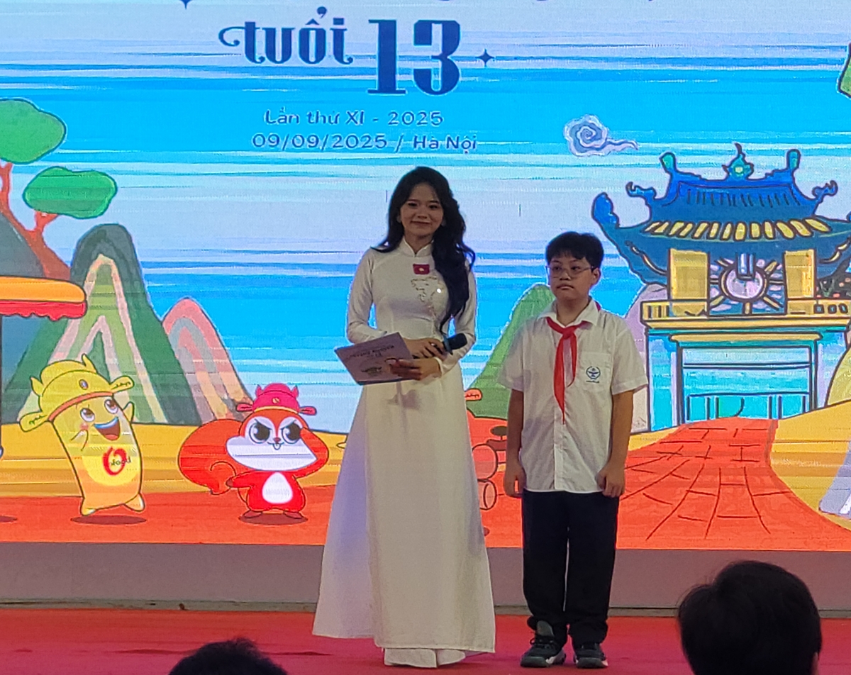 Sĩ tử dự thi Trạng Nguyên tuổi 13.