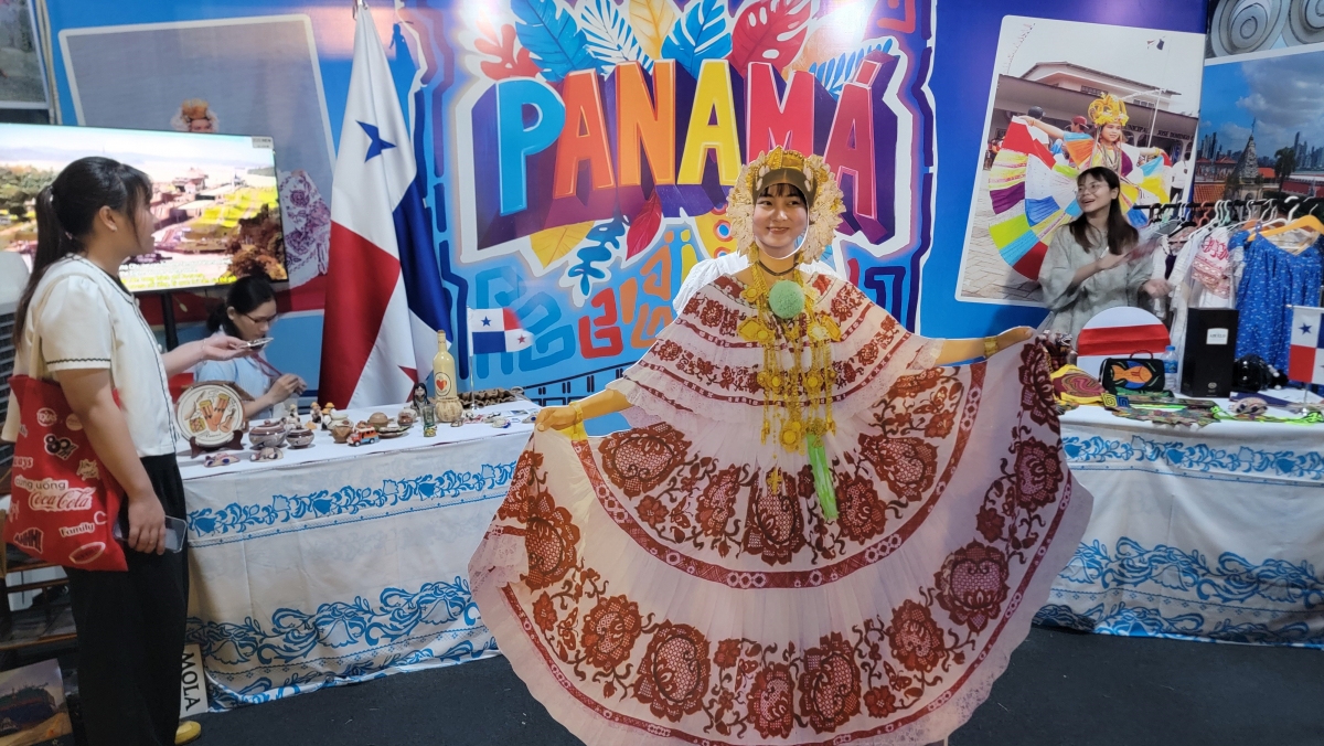 Trang phục truyền thống của Cộng hòa Panama.