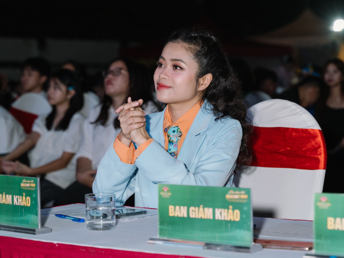 Nhạc sĩ, Ca sĩ Hoàng Hồng Ngọc với vai trò là ban giám khảo của đêm nhạc “Đông Đô say hi”