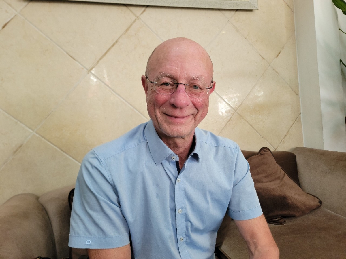 Giáo sư, nghệ sĩ piano, nhà soạn nhạc Werner Heinrich Schmitt (CHLB Đức).