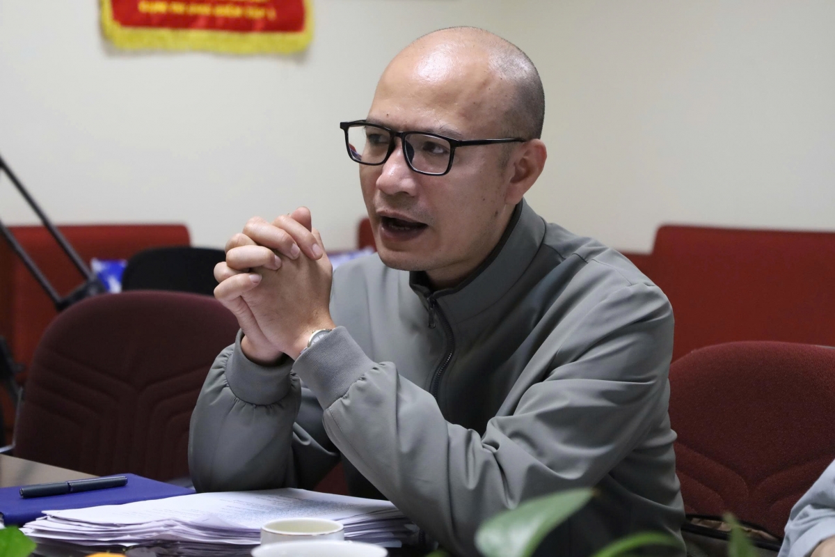 Nhà thơ Đoàn Văn Mật - Trưởng ban Thơ, Tạp chí Văn nghệ Quân đội;
Ủy viên Hội đồng Giám khảo tác phẩm thơ