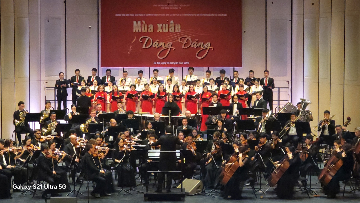 Chương trình Hòa nhạc Mùa xuân dâng Đảng.