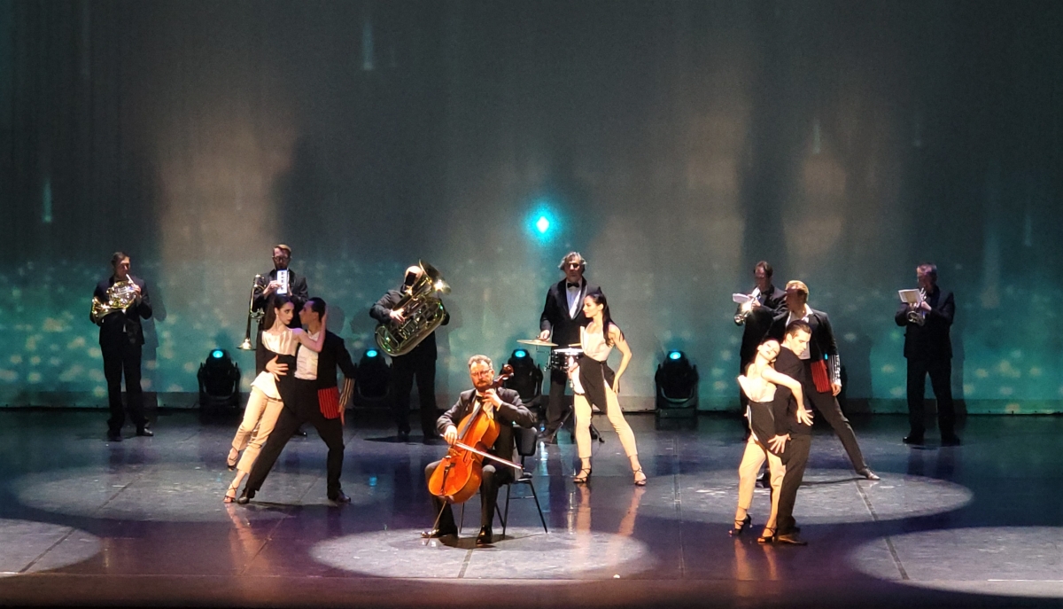 Tiết mục múa ballet và dàn nhac của nhà hát Bolshoi.