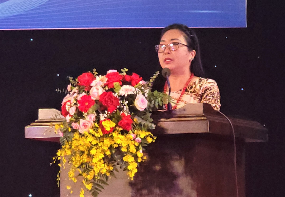Bà Trần Thanh Tú, Phó Giám đốc Trung tâm Văn hóa và Thư viện Hà Nội phát biểu tổng kết lớp tập huấn.