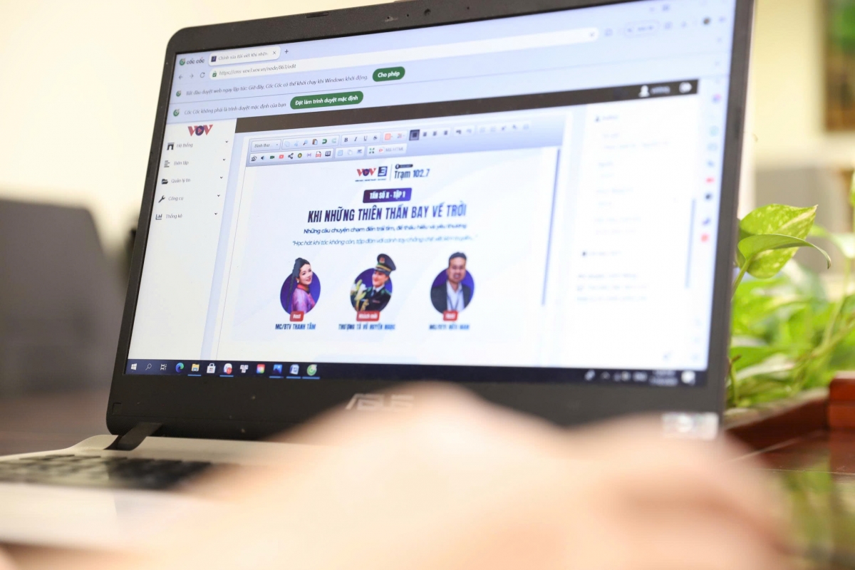 Bấm nút phát hành Podcast trên website VOV3.VOV.VN