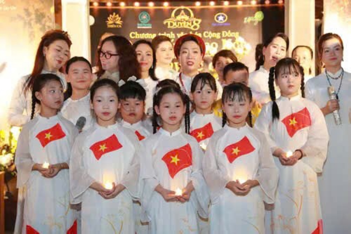 Duyên 8 lan tỏa tinh thần đạo hiếu - đạo học thông qua âm nhạc, văn hóa và các hoạt động kết nối cộng đồng.