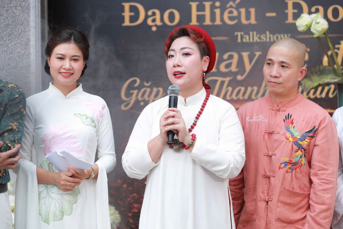 Ca sĩ Hiền Anh khởi xướng Duyên 8, tiếp nối hành trình lan tỏa giá trị văn hóa và xây dựng cộng đồng.