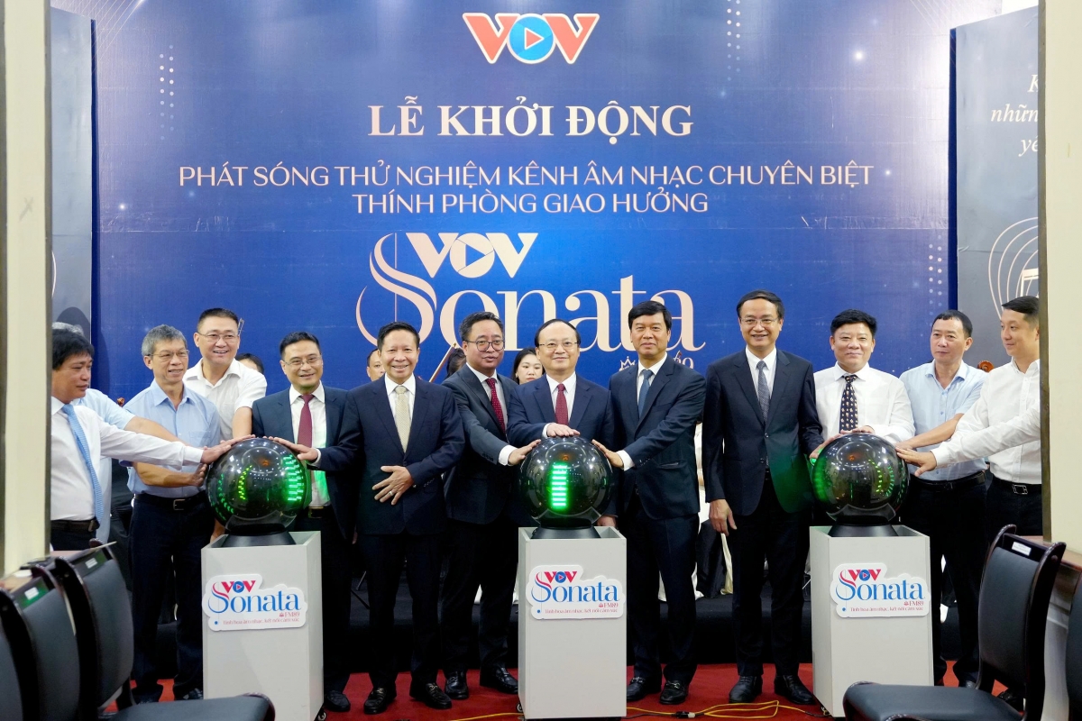 Lễ chạm quả cầu khai trương Kênh Âm nhạc chuyên biệt thính phòng Giao hưởng VOV SONATA – FM89.